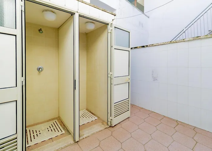 Freedom Flat - * San Foca